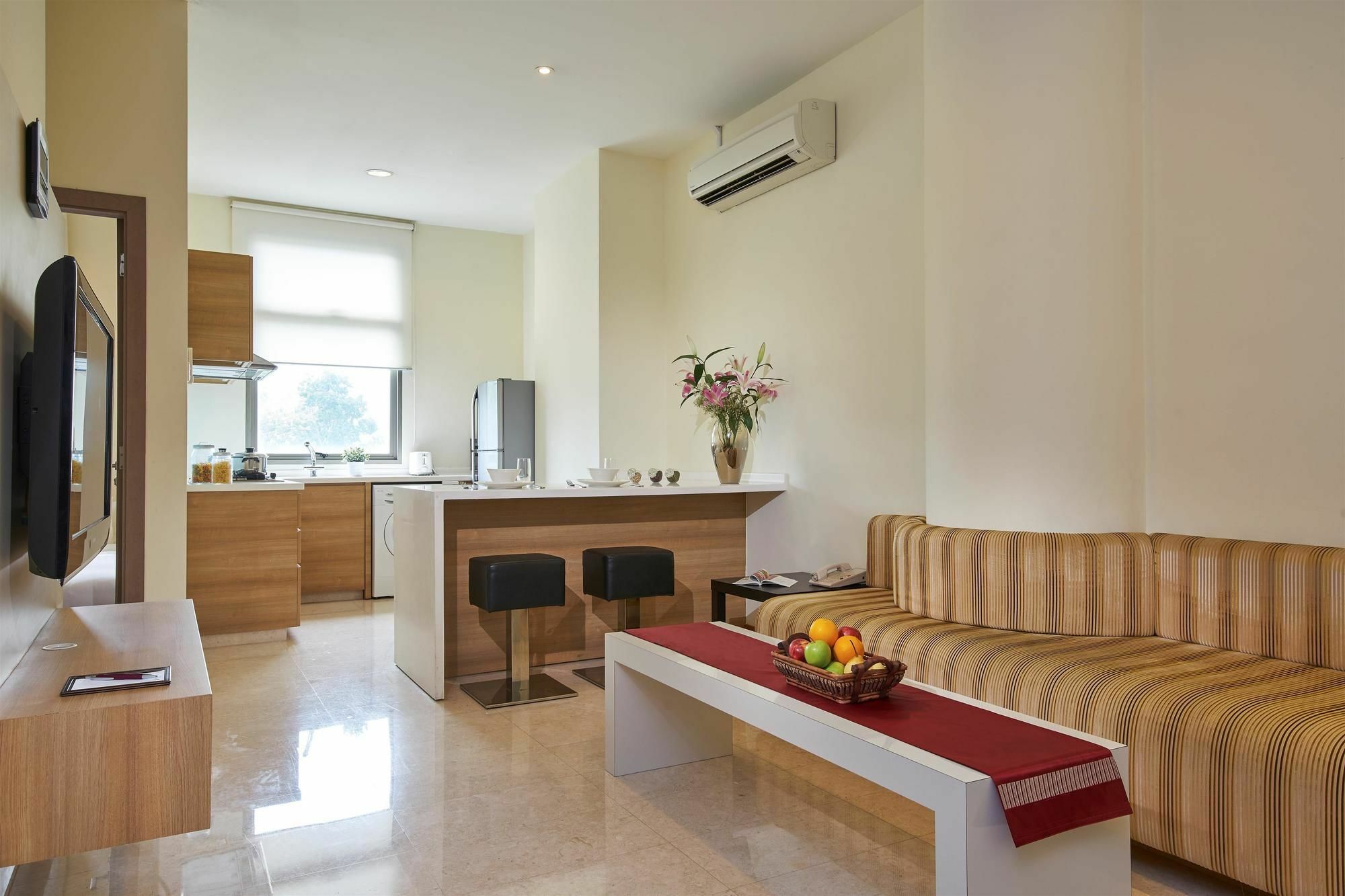Village Residence West Coast By Far East Hospitality Singapore Buitenkant foto
